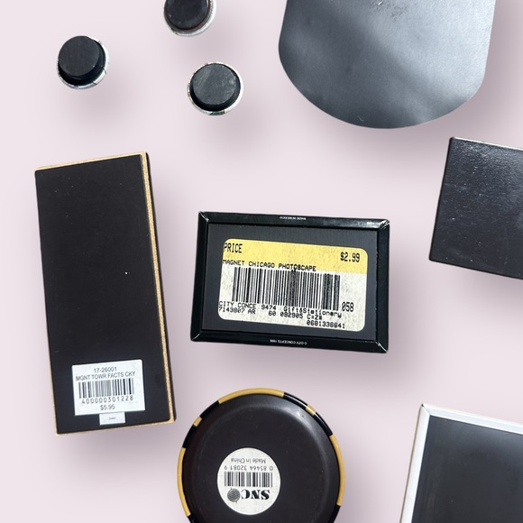 Lot Of 14 Travel Souvenir Refrigerator Magnets Las Vegas Crab Bird Etc - Picture 10 of 13